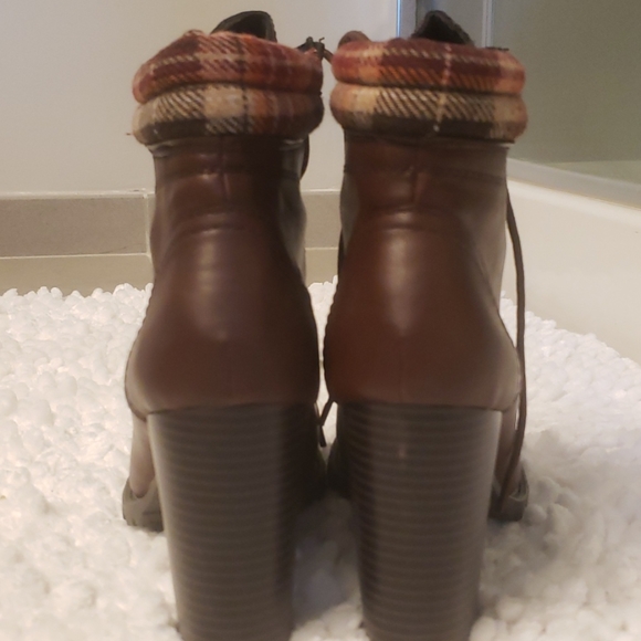 Dolce by mojomoxy ankle bootie - Picture 3 of 5